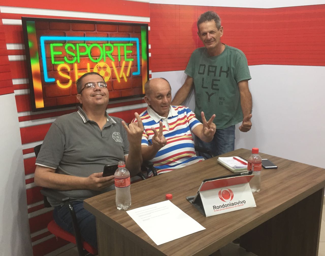 ESPORTE SHOW: Comentários sobre o empate do Fla com o Grémio e vitória do Corinthians sobre a Chape