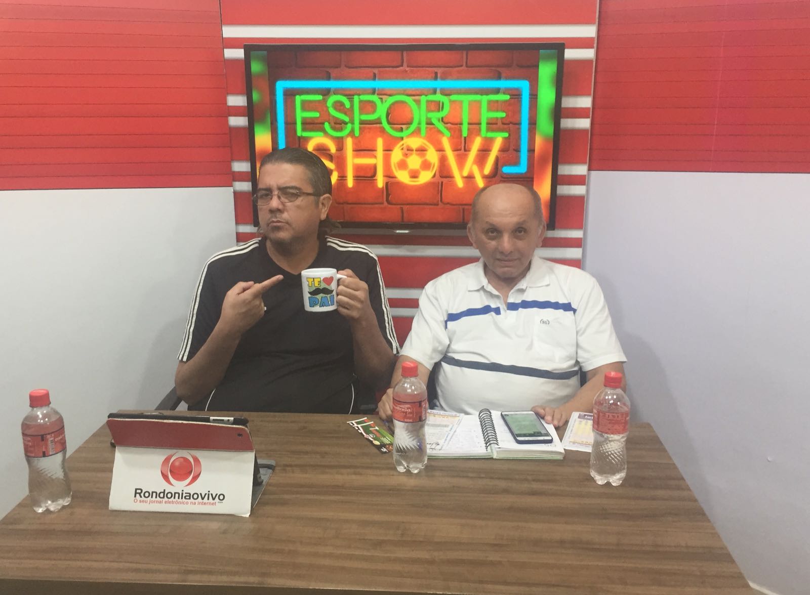 ESPORTE SHOW: Vem saber de tudo do esporte com eles Santiago Roa e Luis Carlos Pereira