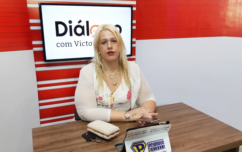 DIÁLOGO COM VICK BACON: O apelo de Kajuru e o Ministro problema de Bolsonaro